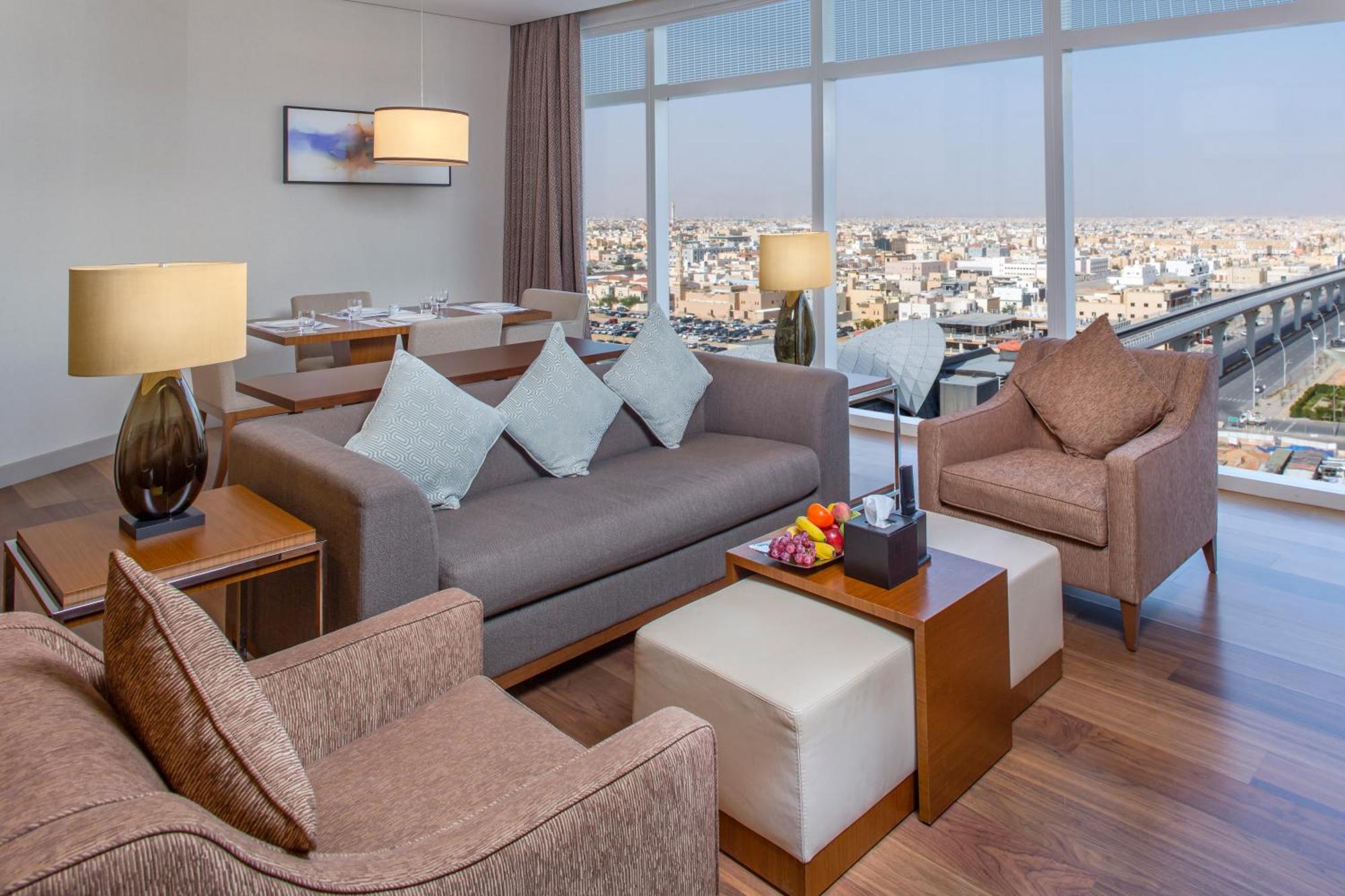 Hilton Riyadh Hotel & Residences Bagian luar foto